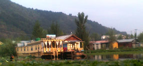 Kashmir Houseboats