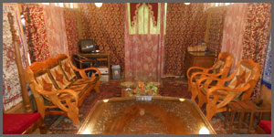 Robin Hood Group of Houseboat